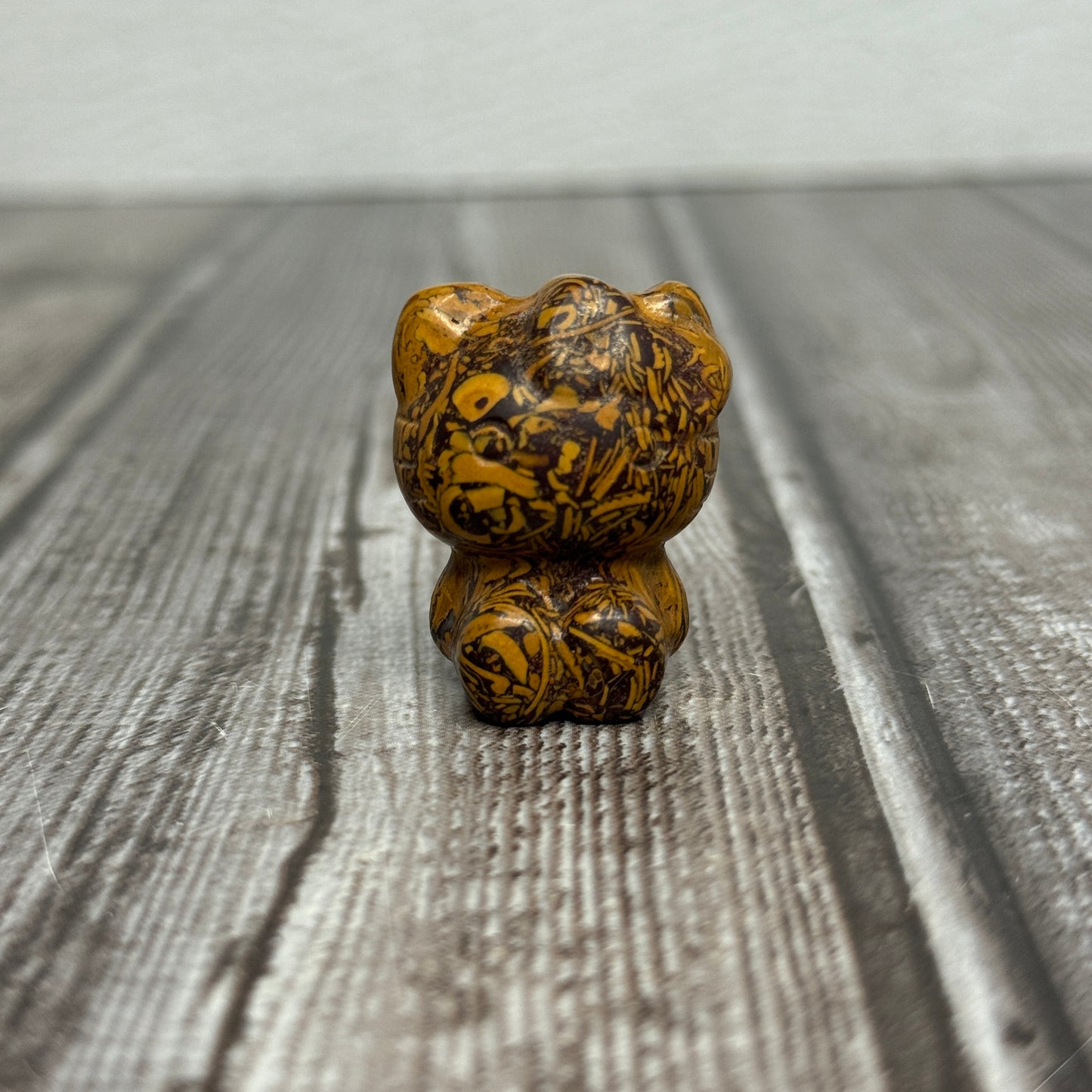 Hello Kitty Carving