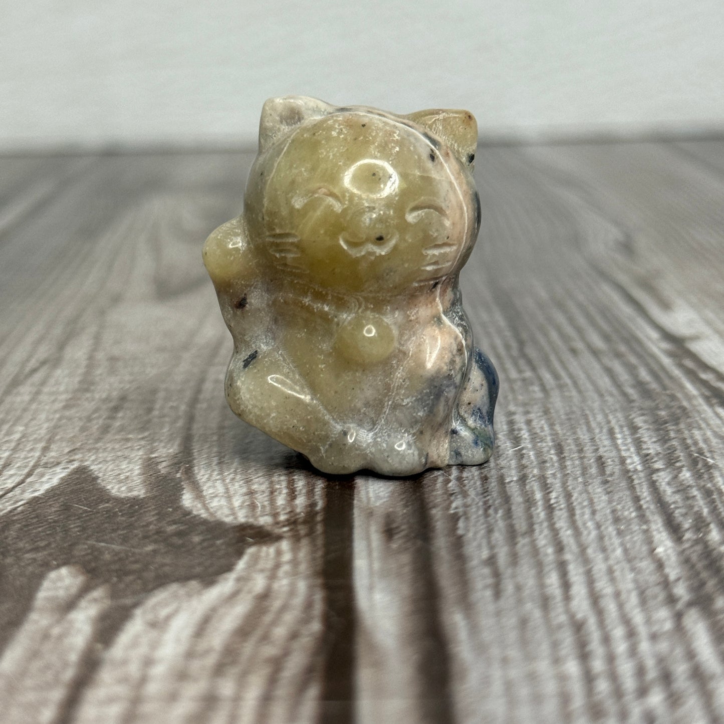 Maneki-Neko Cat