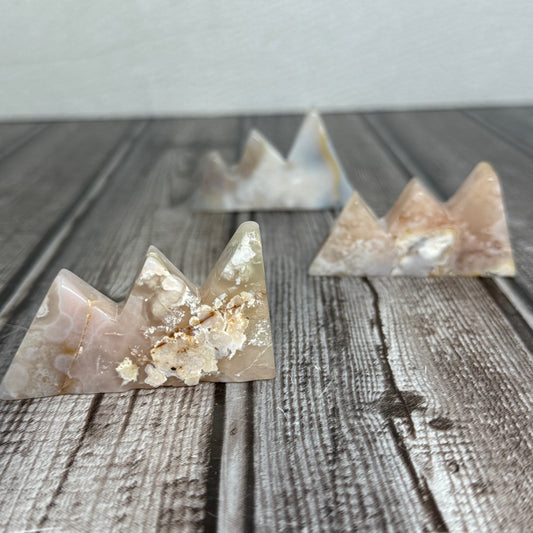 Flower Agate Mountains