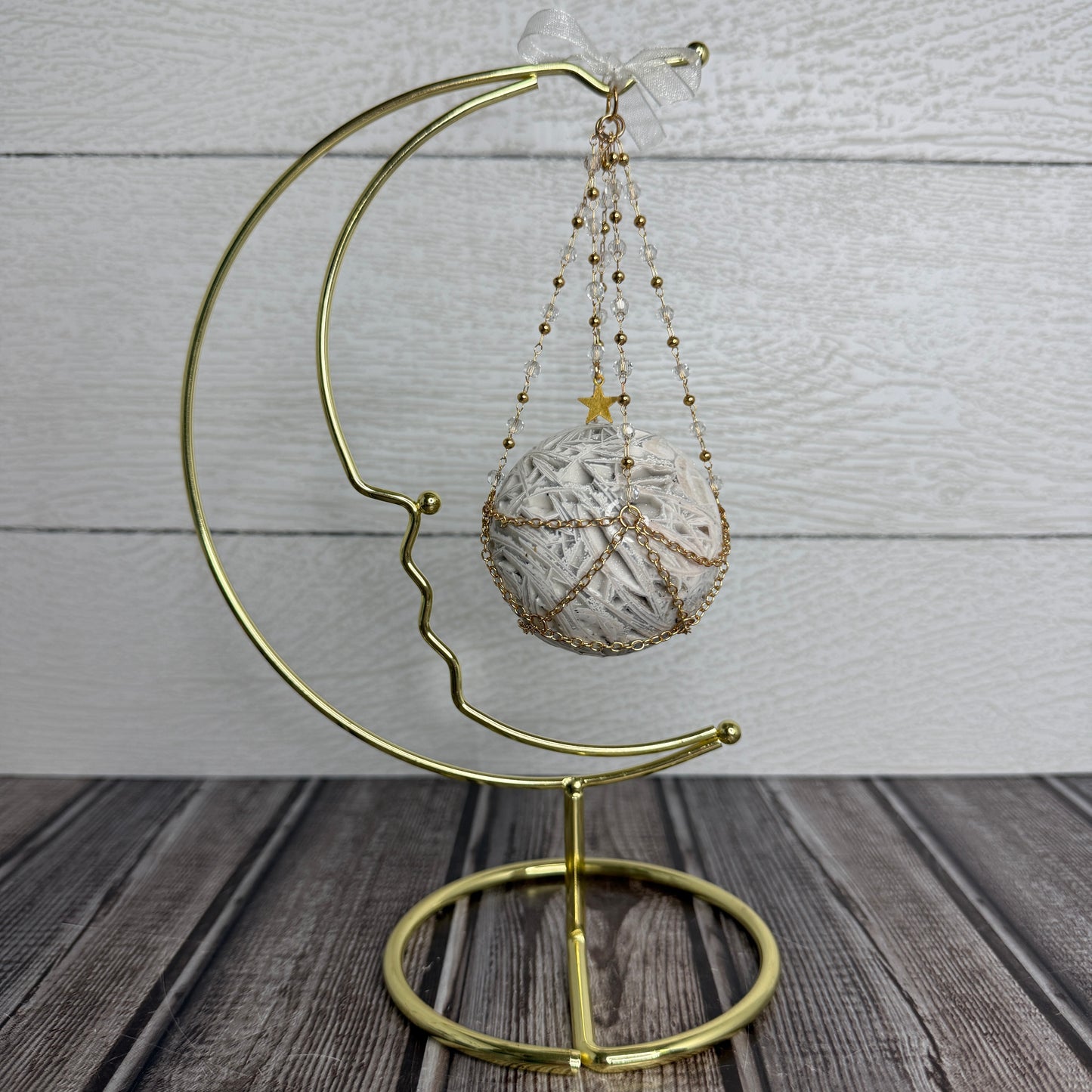 Metal Sphere Stand