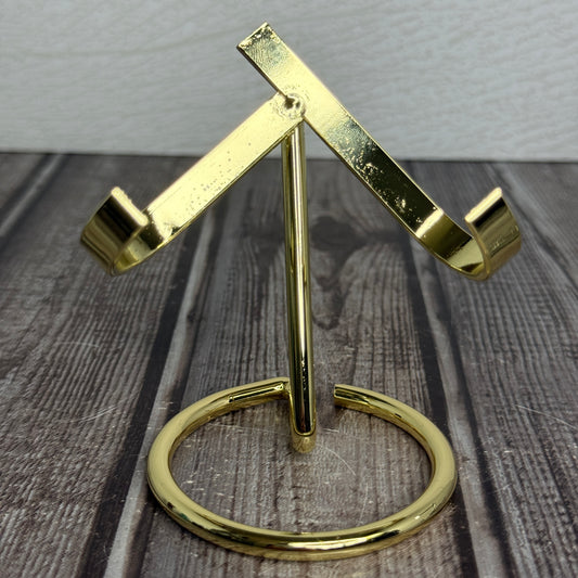 Metal Heart Stand