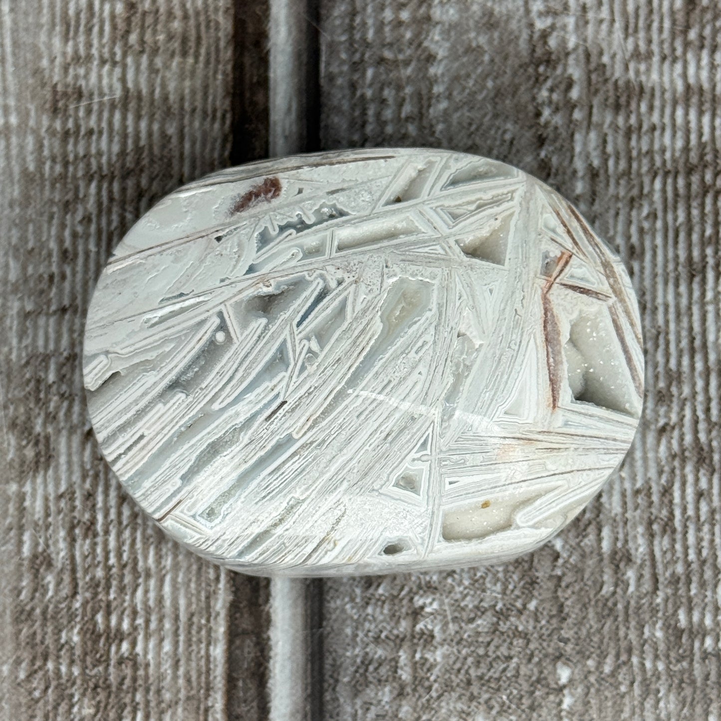 Mexican Lace Agate Palmstone