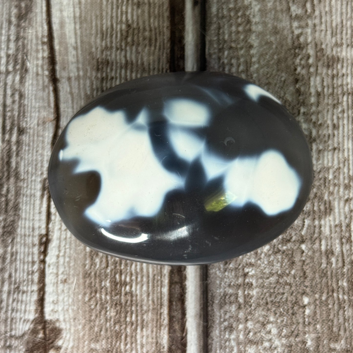 Orca Agate Palm Stone