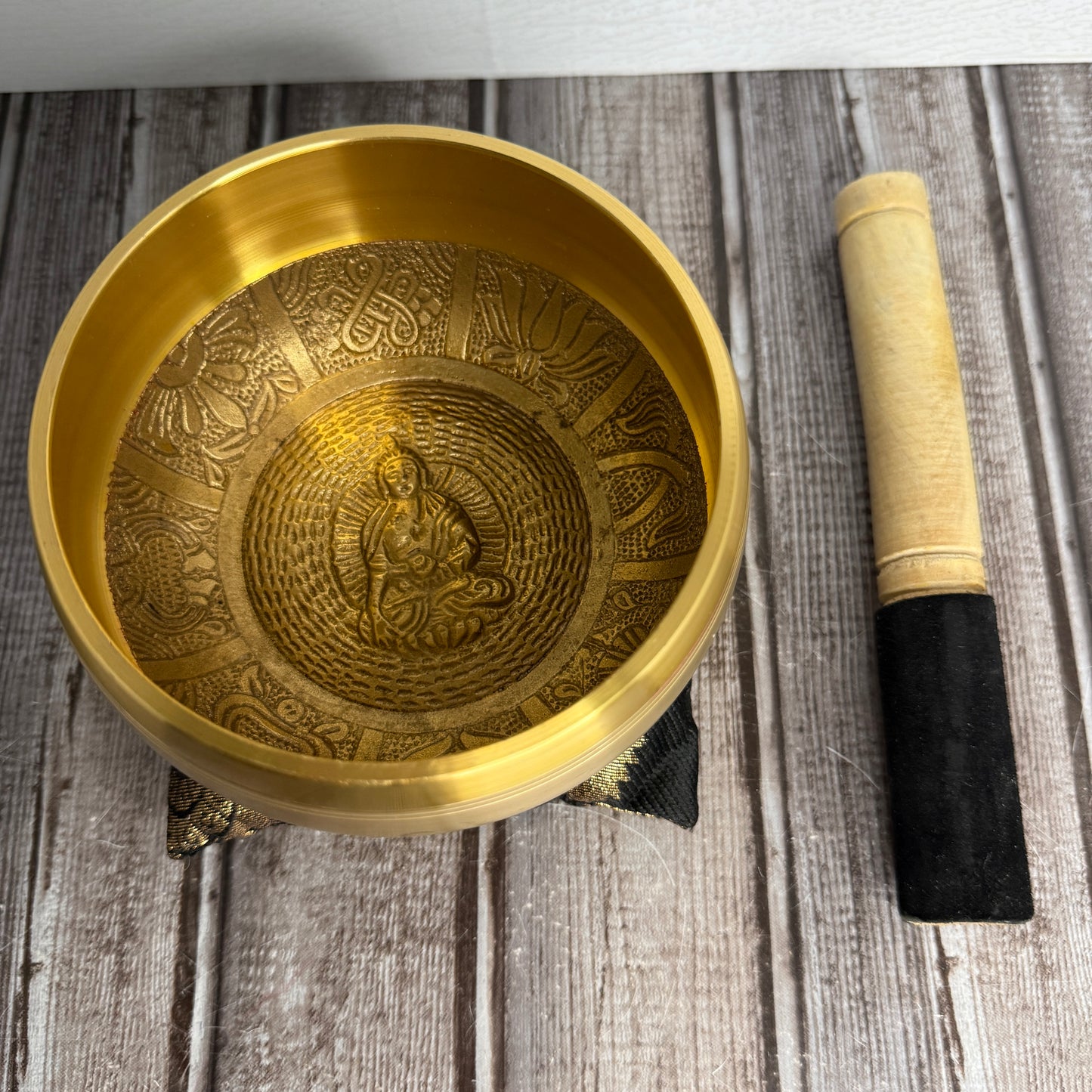 Embossed Singing Bowl 5"