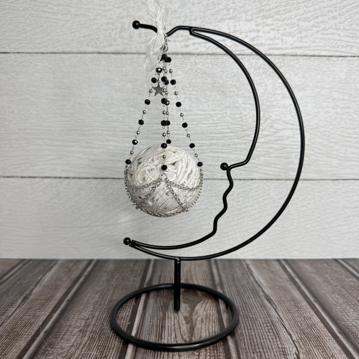 Metal Sphere Stand