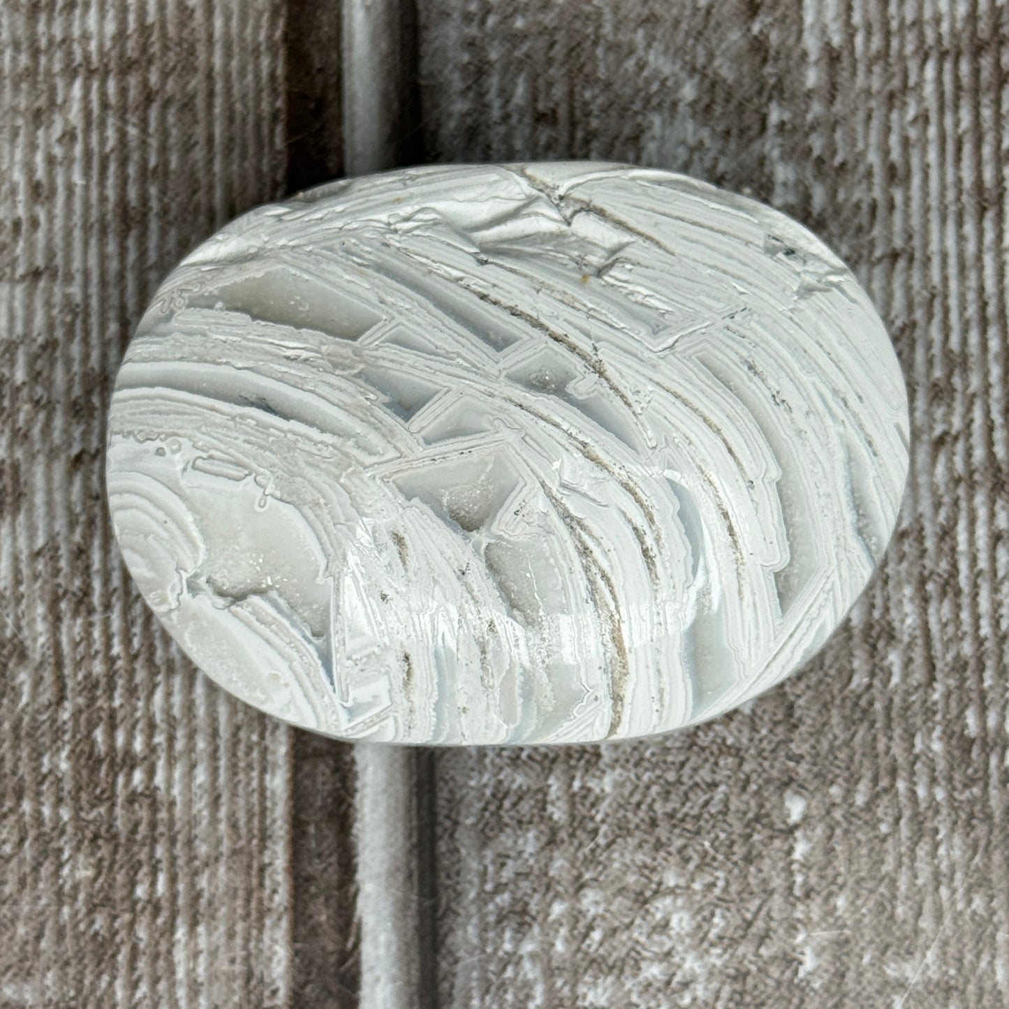 Mexican Lace Agate Palmstone