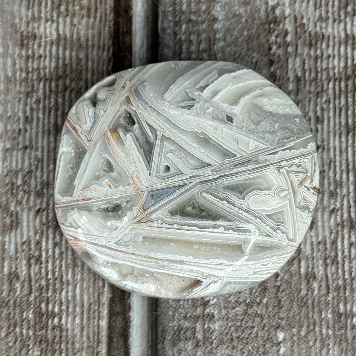 Mexican Lace Agate Palmstone