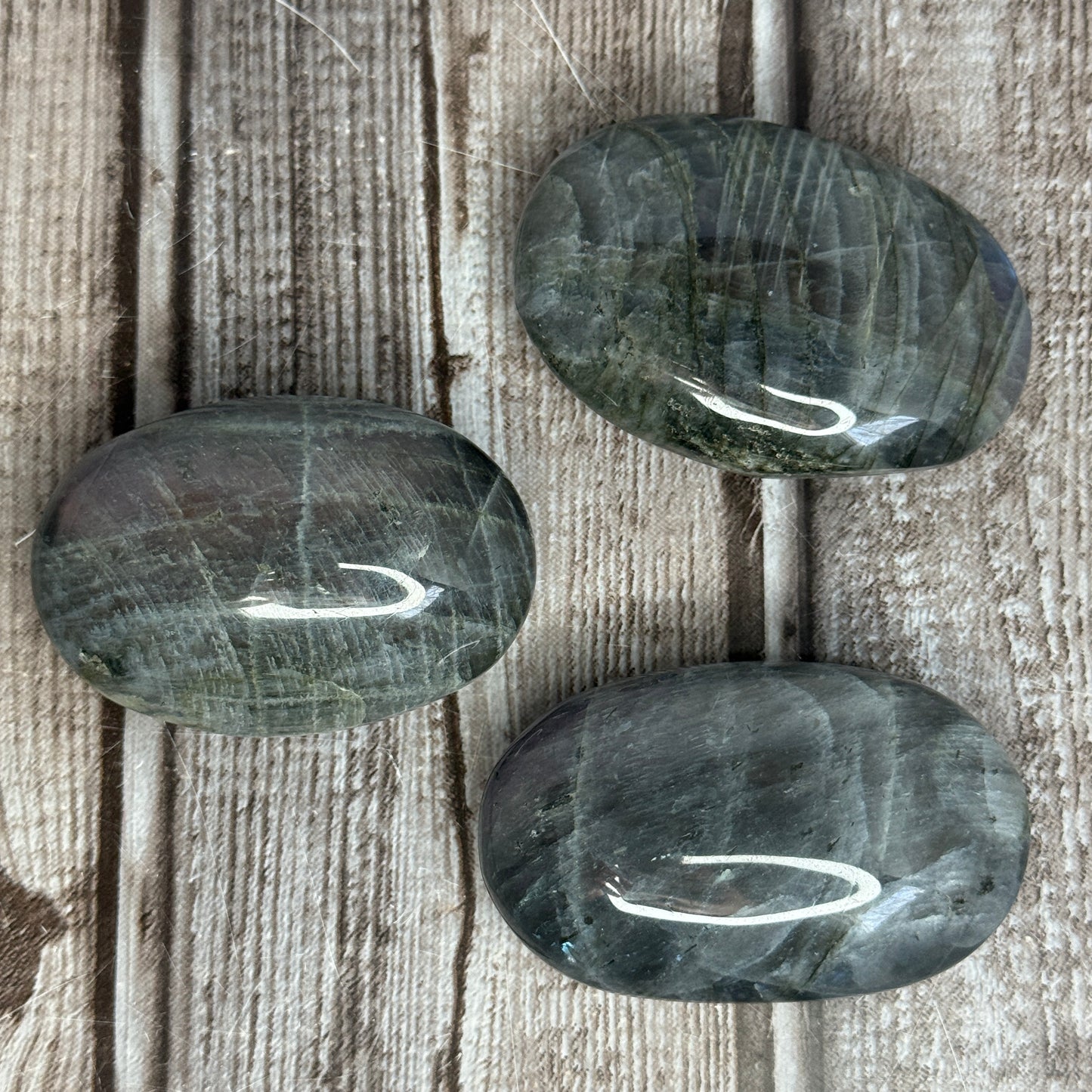 Labradorite Palmstone