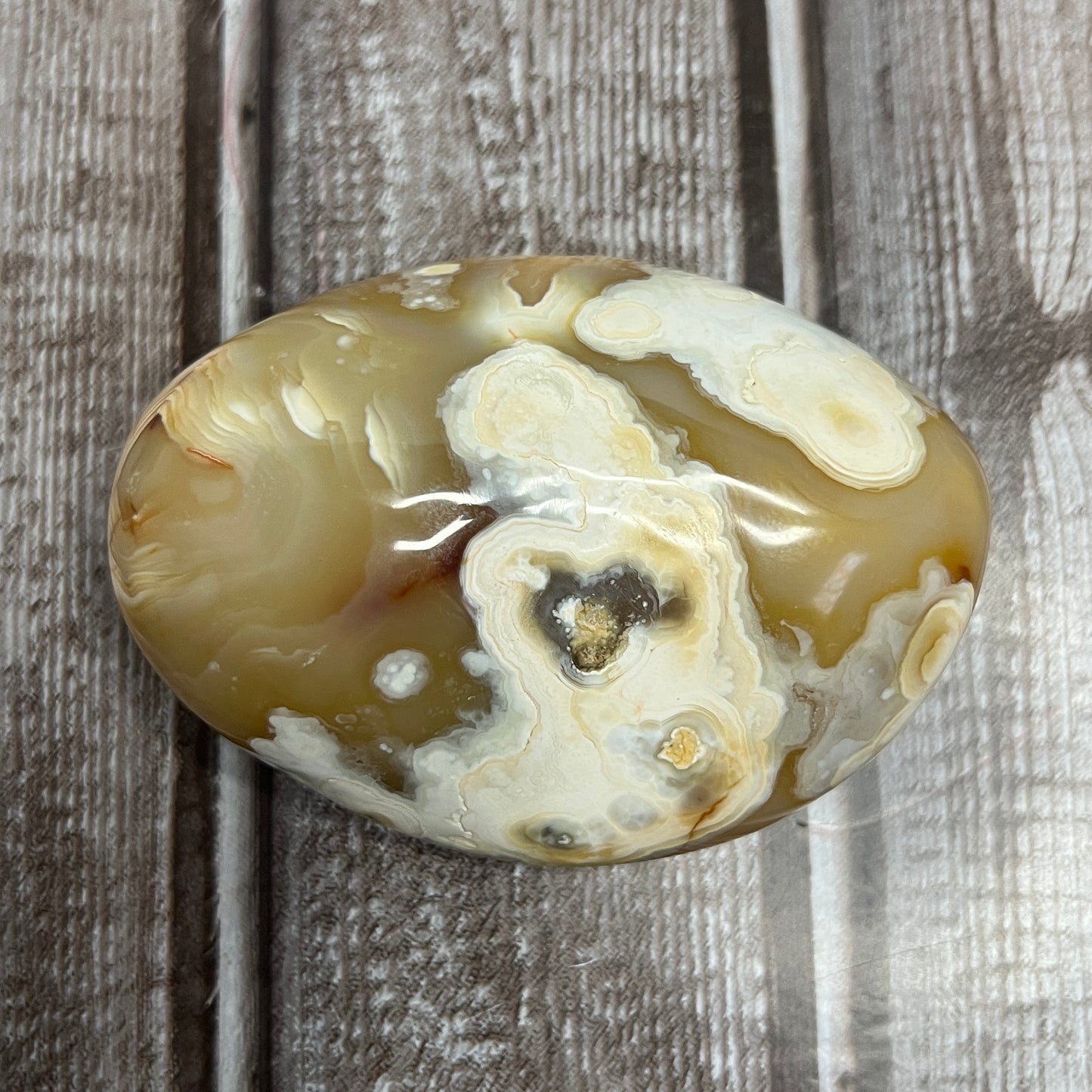 Orca Agate Palm Stone